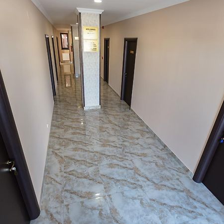 Express Residence 布勒伊拉 外观 照片
